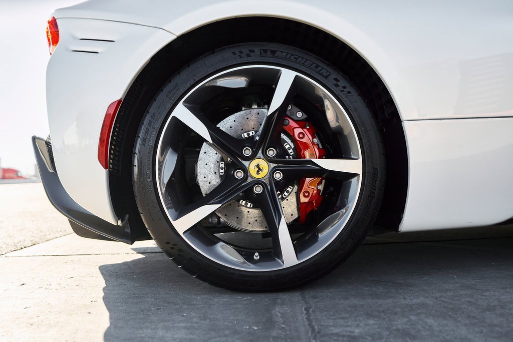 Used 2022 Ferrari SF90 Stradale image 32