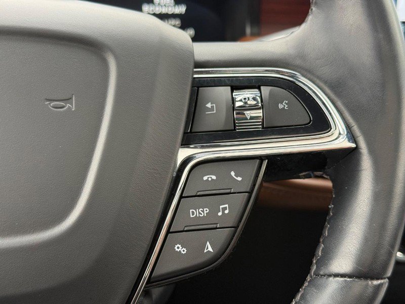Used 2023 Lincoln Nautilus Reserve image 14
