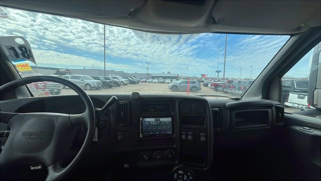 Used 2008 GMC TopKick C5500 2WD Regular Cab image 21