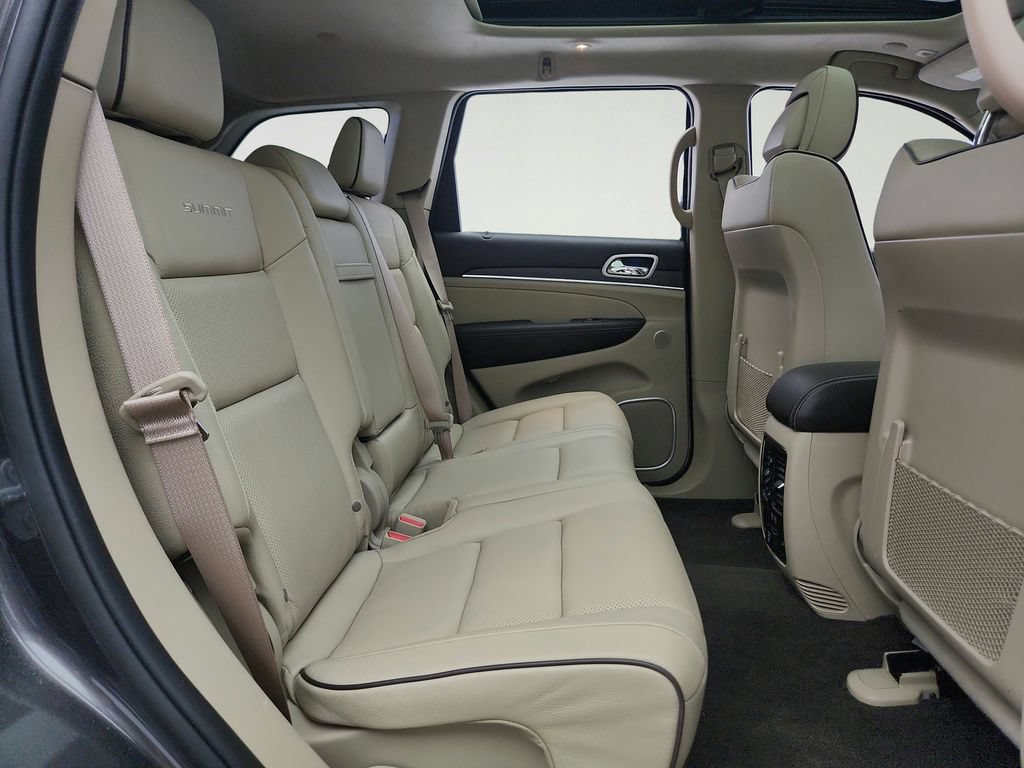 Used 2021 Jeep Grand Cherokee Summit AWD/4WD image 37