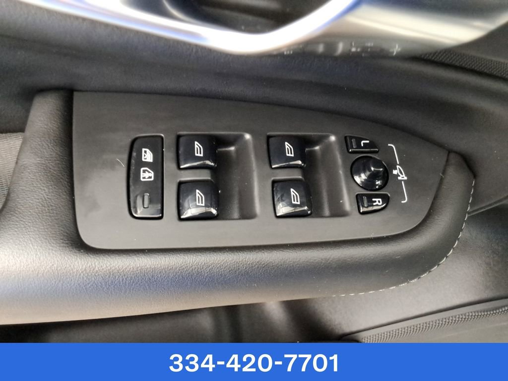 Used 2022 Volvo XC90 T8 Inscription image 22