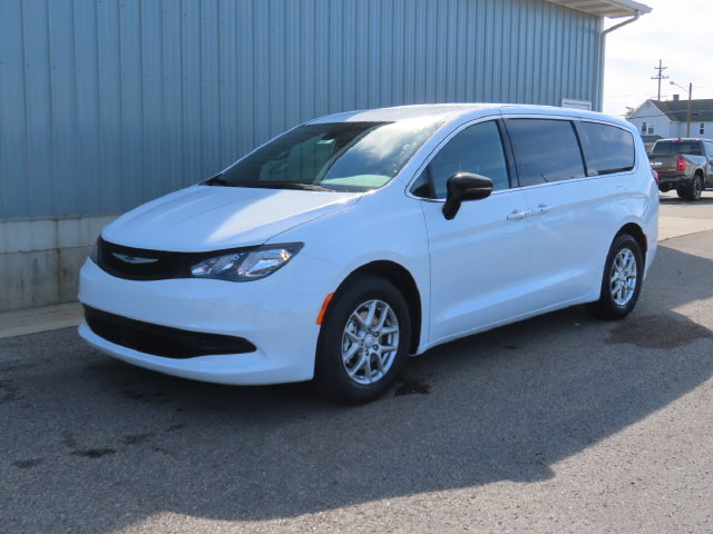 New 2027 Chrysler Pacifica LX FWD image 6