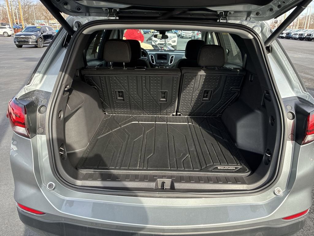 Used 2024 Chevrolet Equinox LT w/ LPO, Floor Liner Package FWD image 20