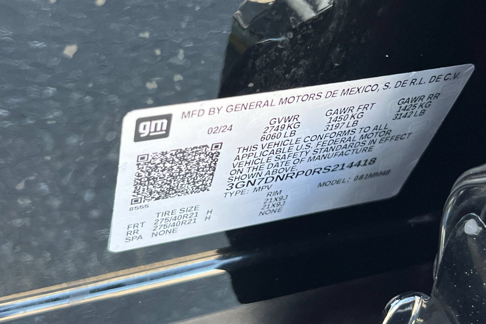 Used 2024 Chevrolet Equinox EV RS FWD image 40