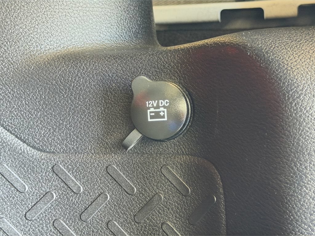 Used 2016 Jeep Wrangler Unlimited Rubicon w/ Connectivity Group AWD/4WD image 22