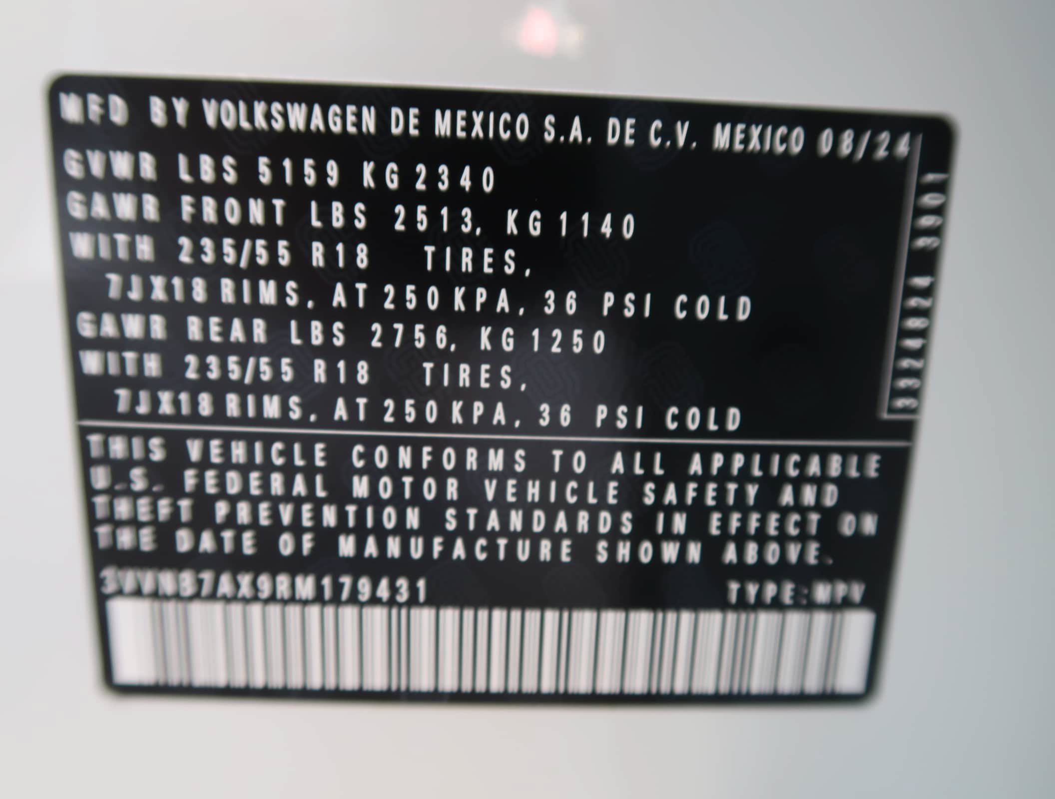 Used 2024 Volkswagen Tiguan SE FWD image 49