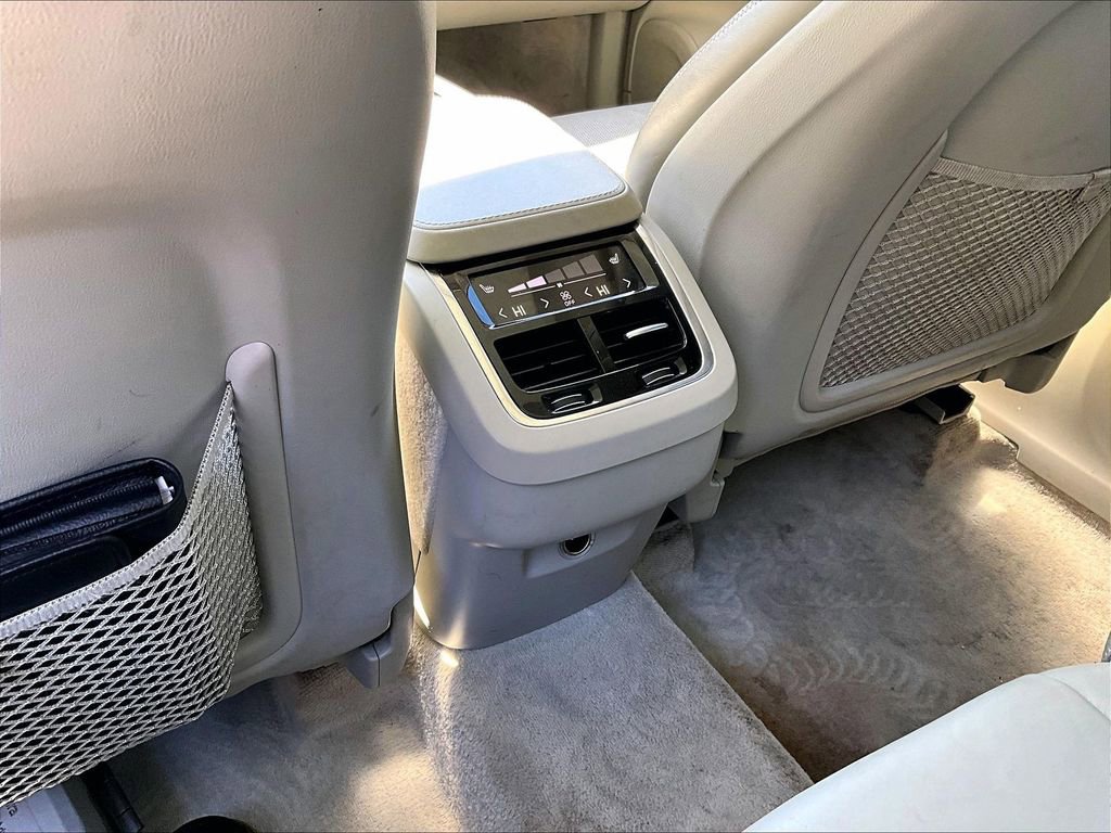 Used 2016 Volvo XC90 T6 Inscription image 23