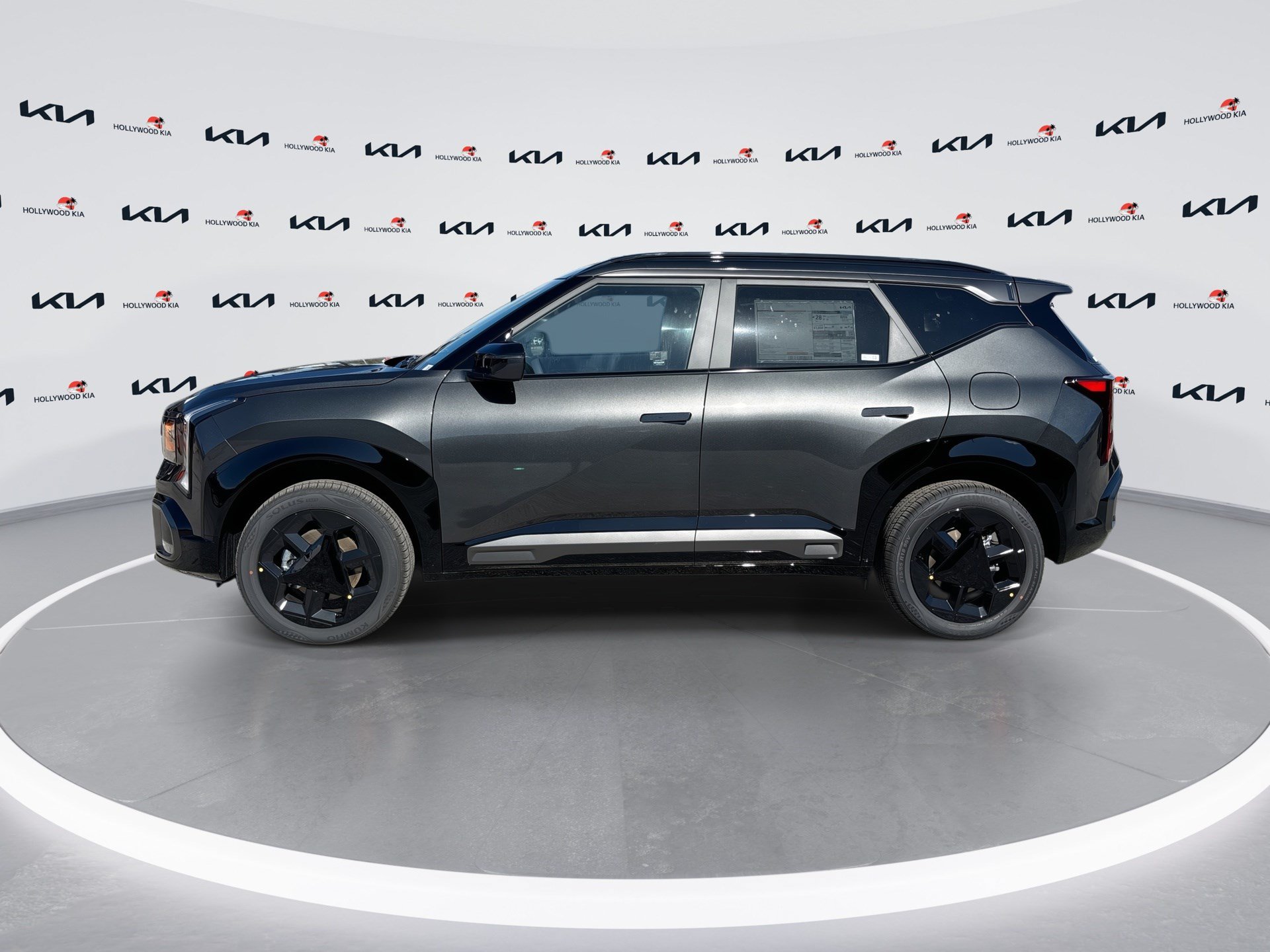 New 2027 Kia Seltos X-Line S w/ X-Line S Premium Package AWD/4WD image 5