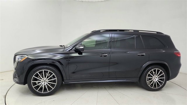 Used 2025 Mercedes-Benz GLS 450 4MATIC image 3