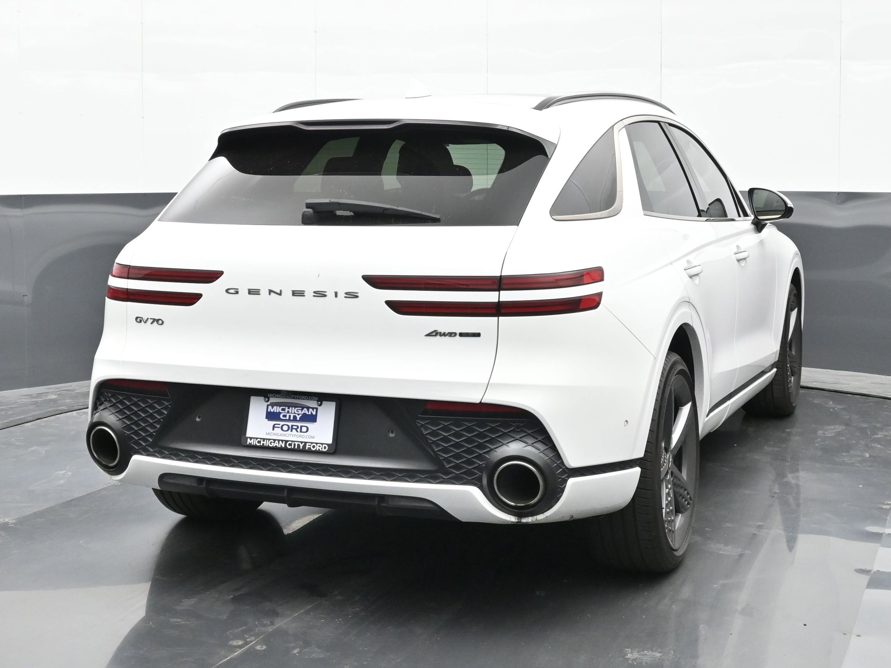 Used 2022 Genesis GV70 3.5T Sport w/ Sport Prestige Package image 7