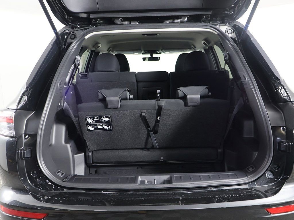 New 2026 Mitsubishi Outlander ES AWD/4WD image 17