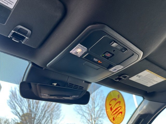 Used 2025 Toyota Tacoma SR5 image 27