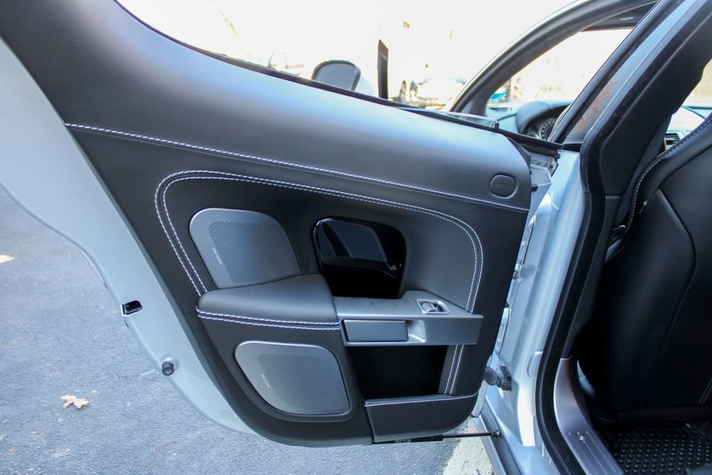 Used 2011 Aston Martin Rapide image 11