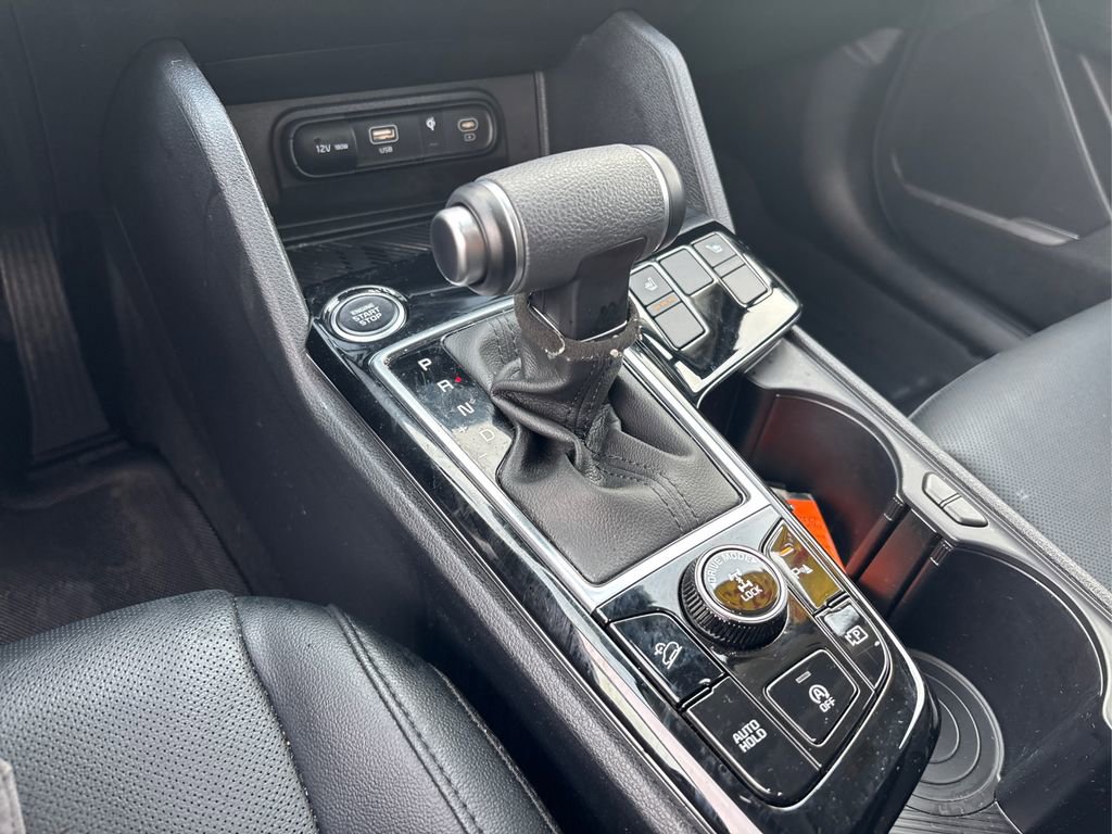 Used 2025 Kia Sportage EX w/ Premium Package image 34