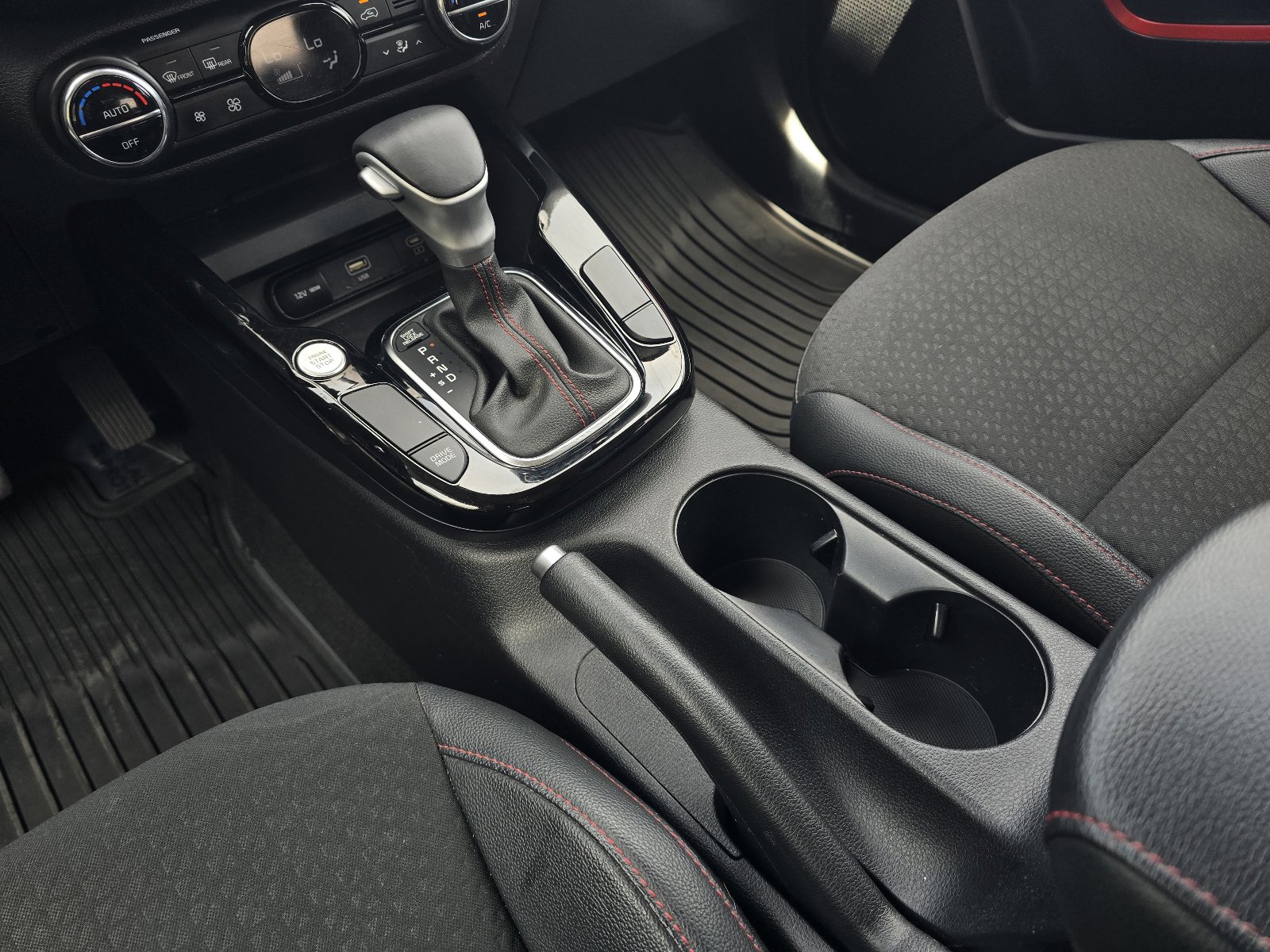 Used 2024 Kia Soul GT-Line FWD image 16