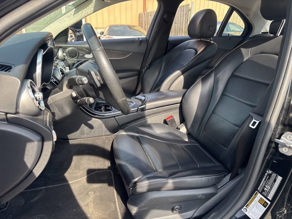 Used 2017 Mercedes-Benz C 300 Sedan image 7