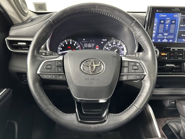 Used 2021 Toyota Highlander Platinum image 14