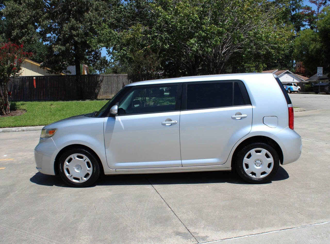 Used 2008 Scion xB image 3