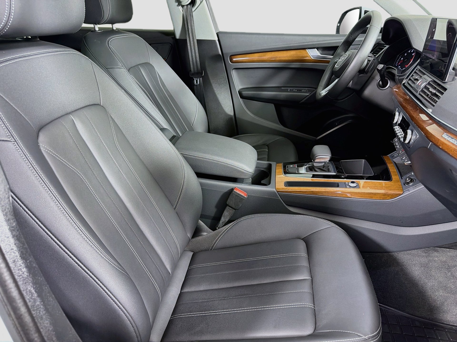Used 2024 Audi Q5 2.0T Premium AWD/4WD image 28