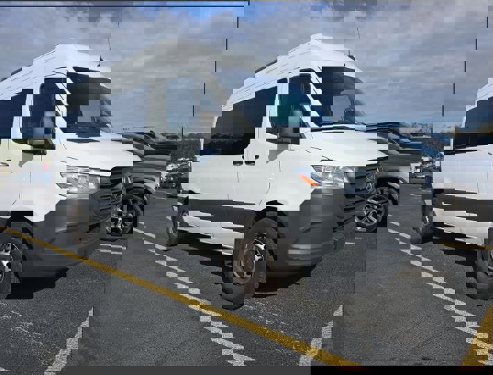 Used 2025 Mercedes-Benz Sprinter 2500 image 2