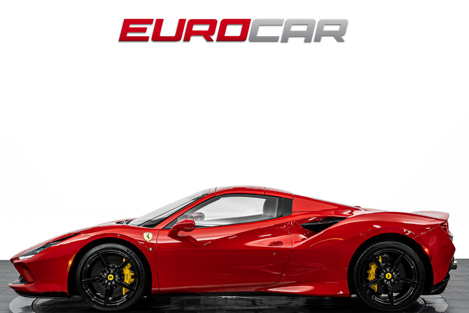 Used 2021 Ferrari F8 Tributo RWD image 3