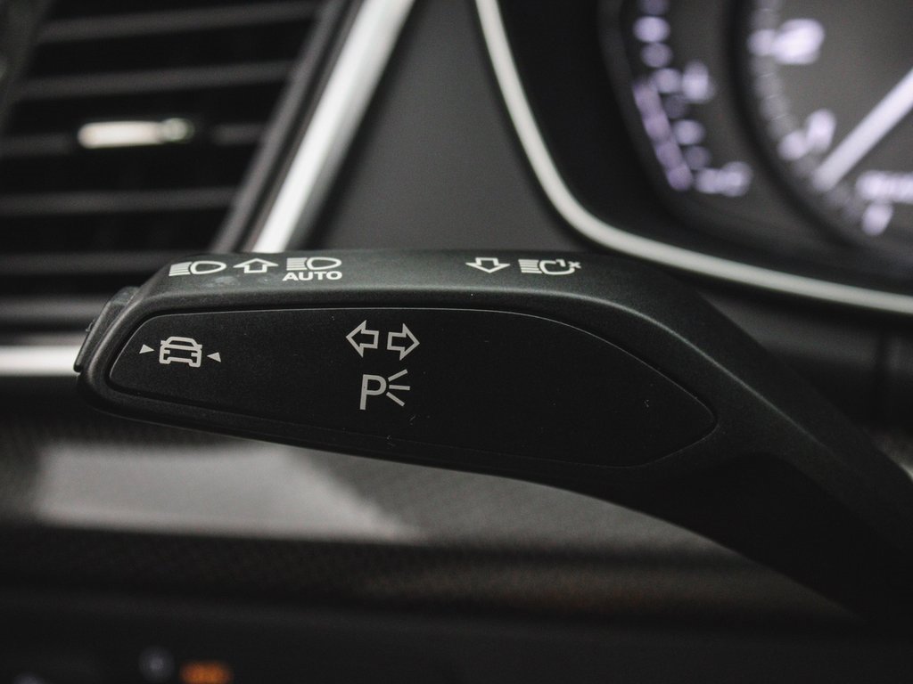 Used 2023 Audi SQ5 Premium w/ Convenience Package image 22