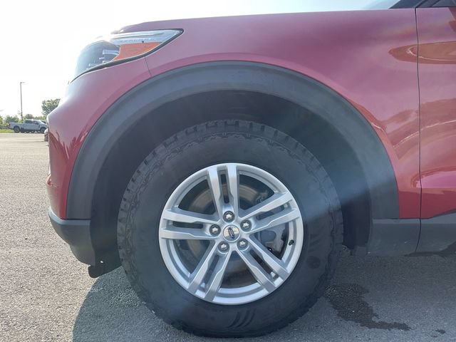 Certified 2022 Ford Explorer XLT w/ Class IV Trailer Tow Package AWD/4WD image 11