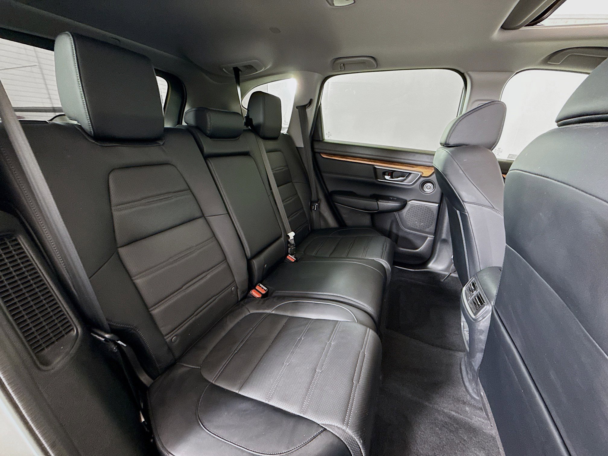 Used 2020 Honda CR-V Touring image 26