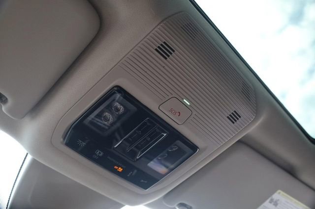 New 2026 Volkswagen Atlas SEL Premium R-Line image 22