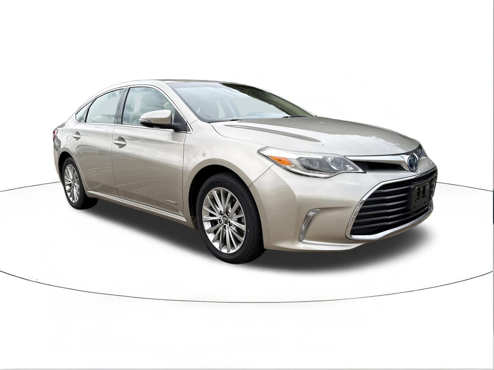 Used 2018 Toyota Avalon Limited w/ All Weather Liner Package FWD image 1