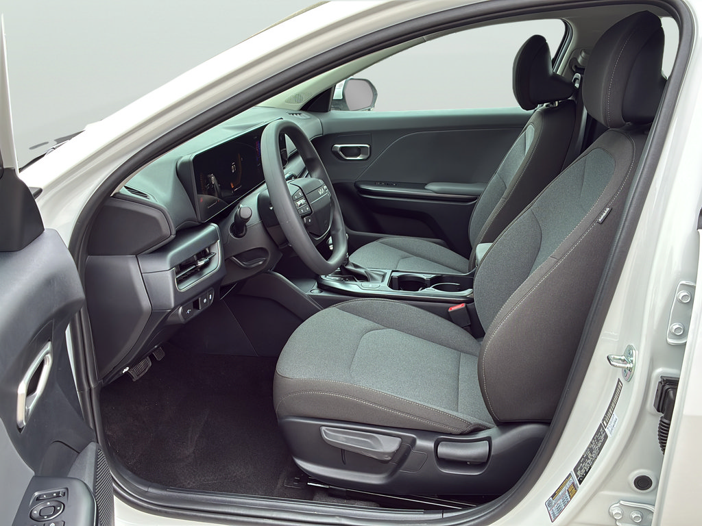 New 2026 Kia K4 FWD image 13