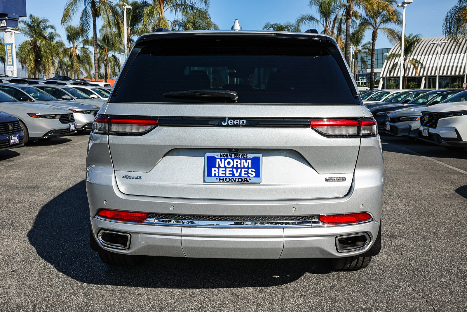 Used 2022 Jeep Grand Cherokee Overland image 9