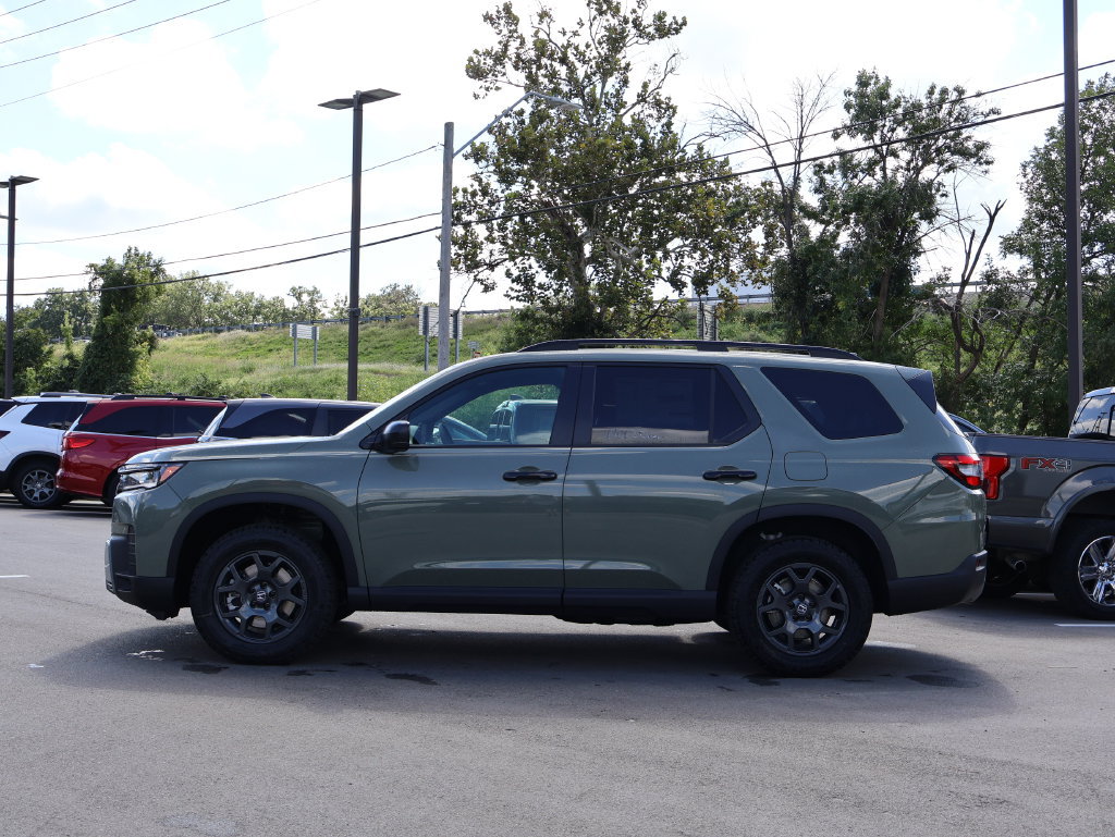 New 2026 Honda Pilot TrailSport image 4