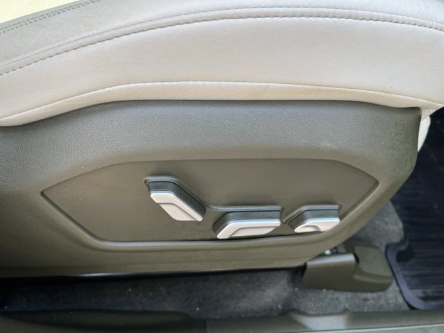 Used 2025 Hyundai Santa Fe Calligraphy FWD image 16