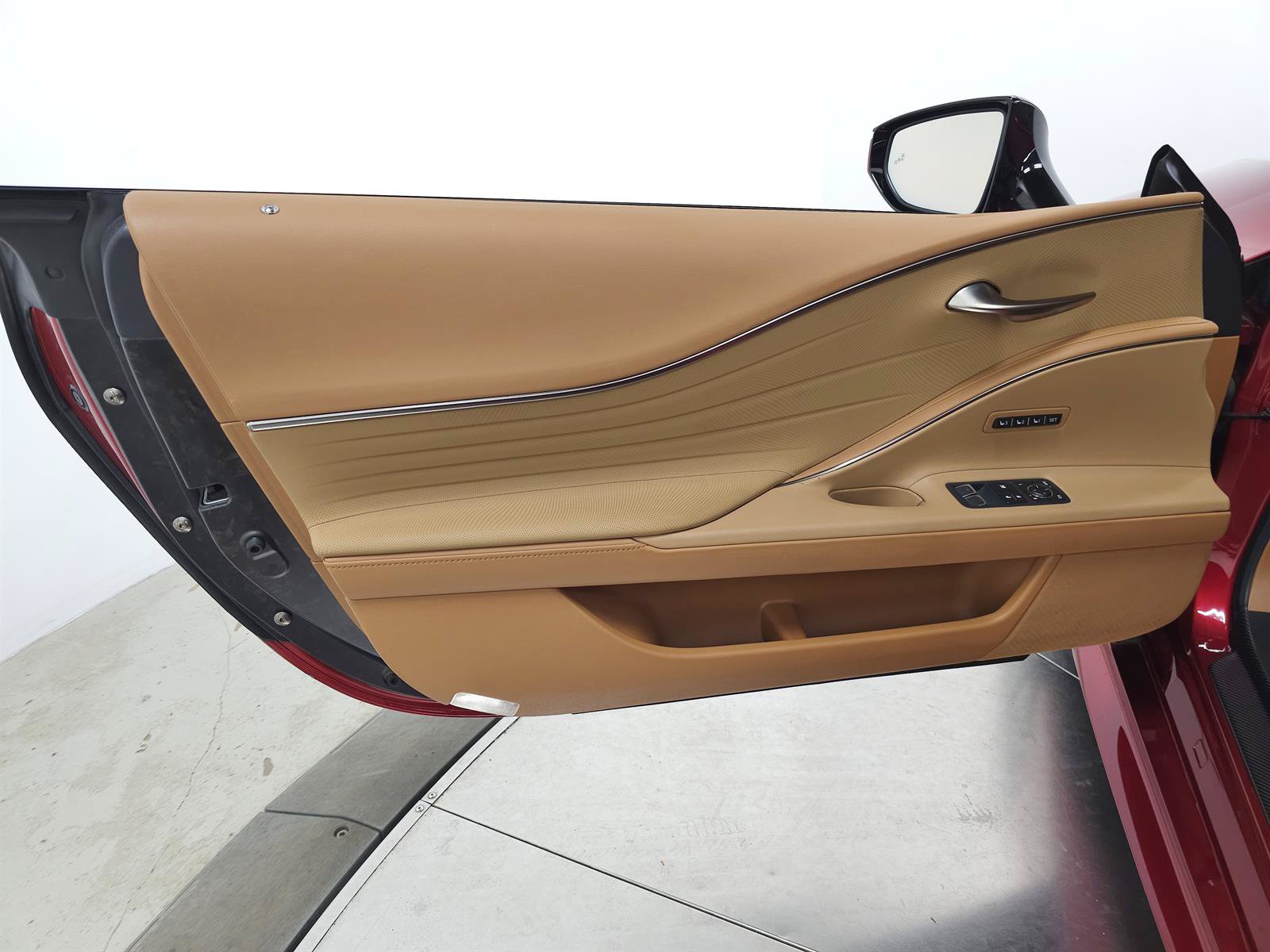 Certified 2022 Lexus LC 500 Convertible w/ Touring Package RWD image 16