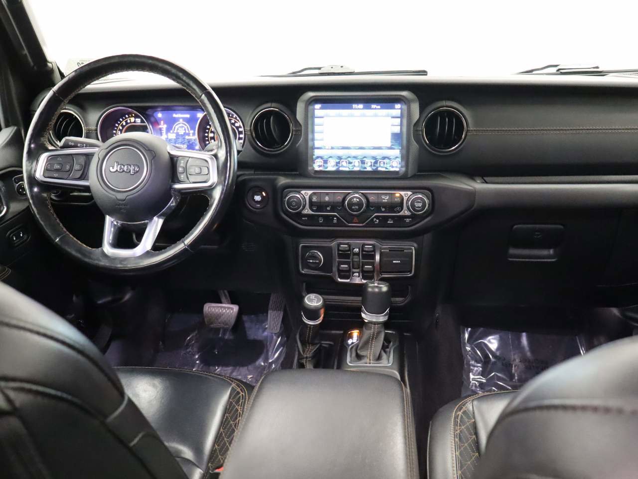 Used 2021 Jeep Gladiator Overland image 13