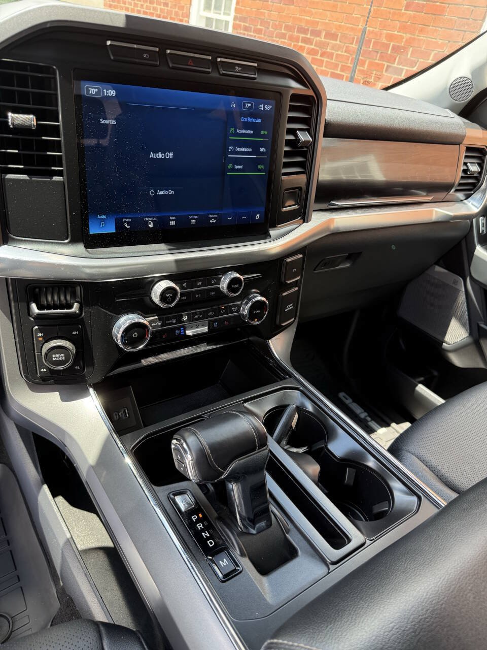 Used 2022 Ford F150 Lariat AWD/4WD image 12