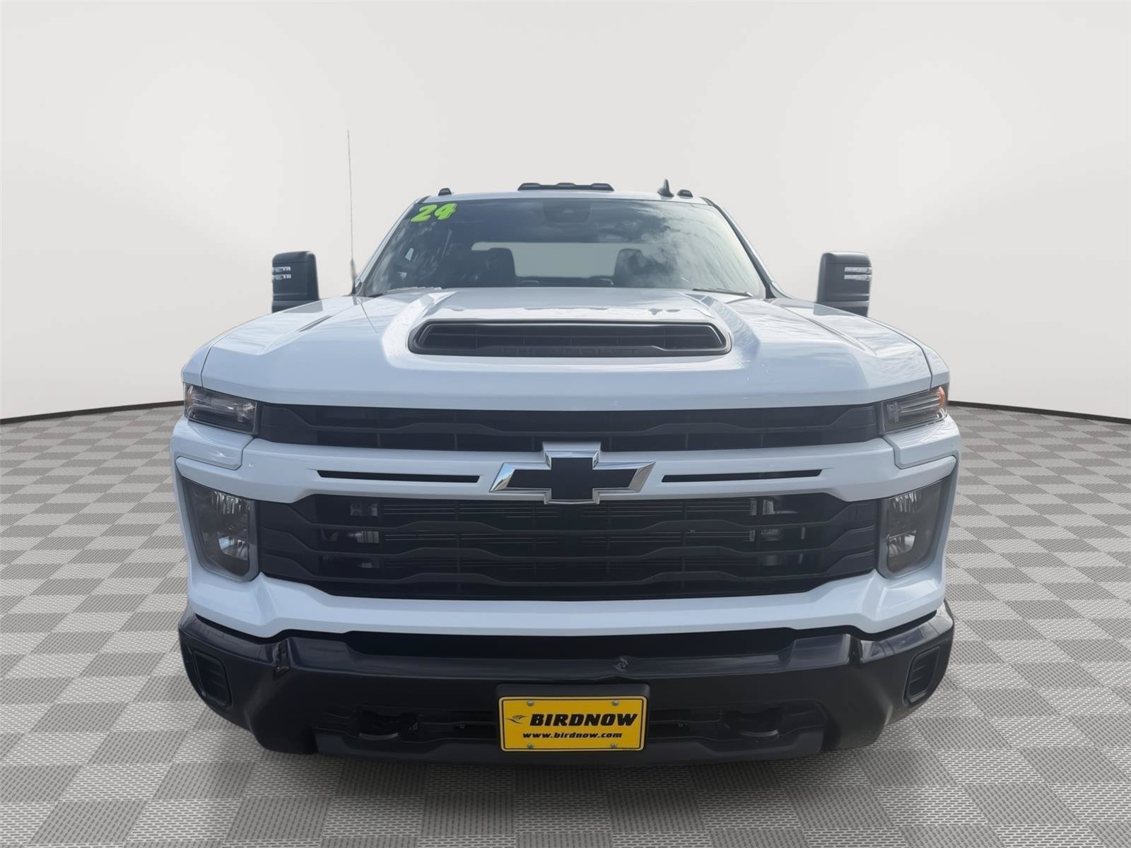 Used 2024 Chevrolet Silverado 2500 Custom w/ Custom Value Package AWD/4WD image 3