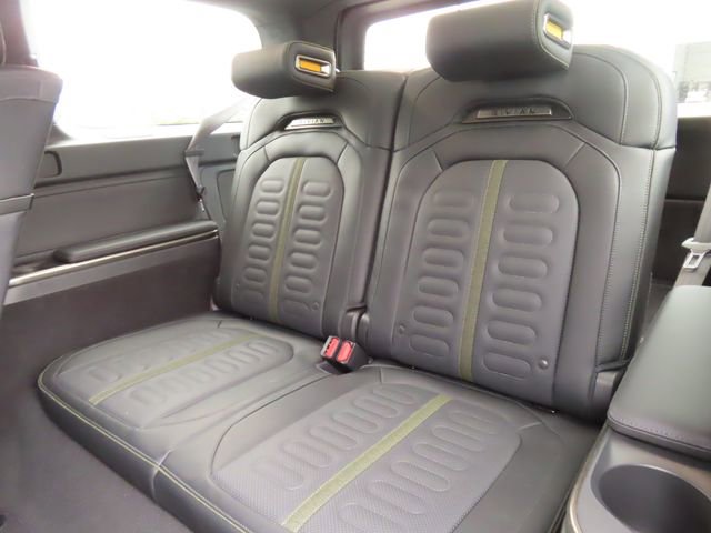 Used 2024 Rivian R1S Adventure AWD/4WD image 40