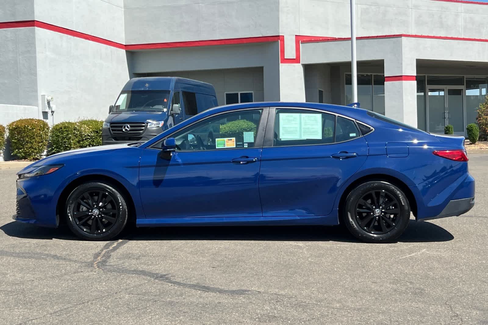 Used 2025 Toyota Camry LE FWD image 9