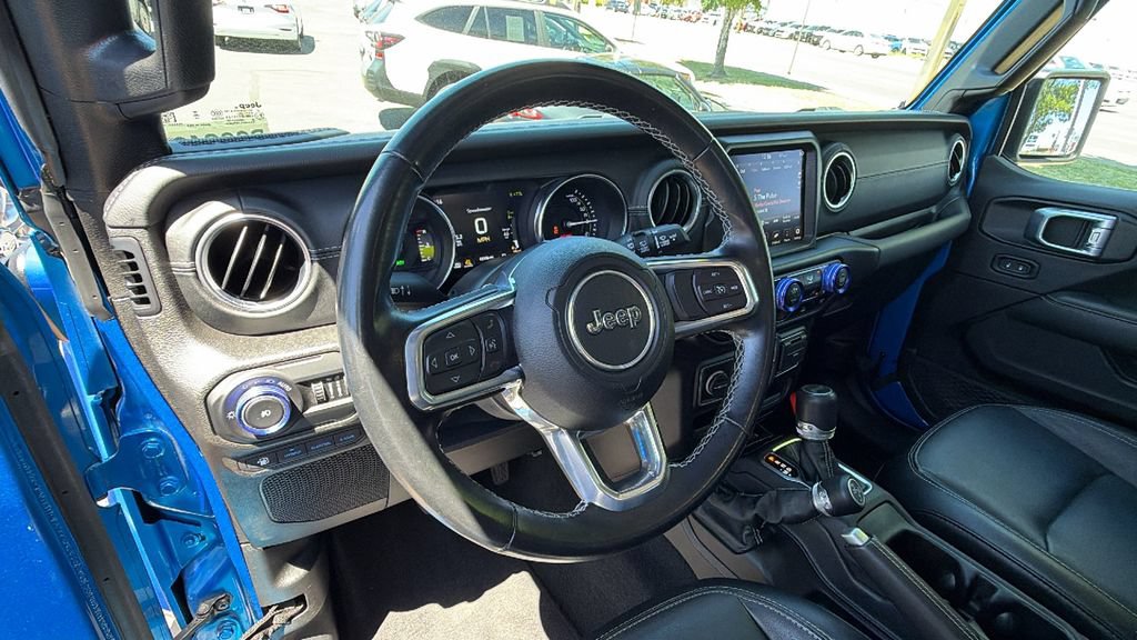 Used 2021 Jeep Wrangler Unlimited Sahara AWD/4WD image 30
