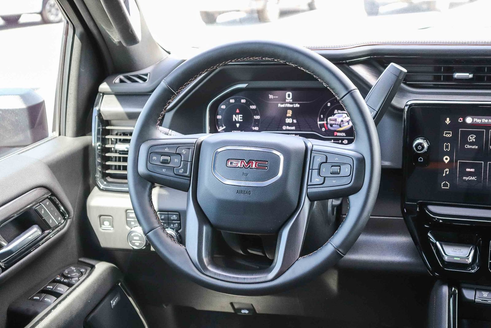 Used 2025 GMC Sierra 2500 AT4 w/ AT4 Premium Plus Package AWD/4WD image 15