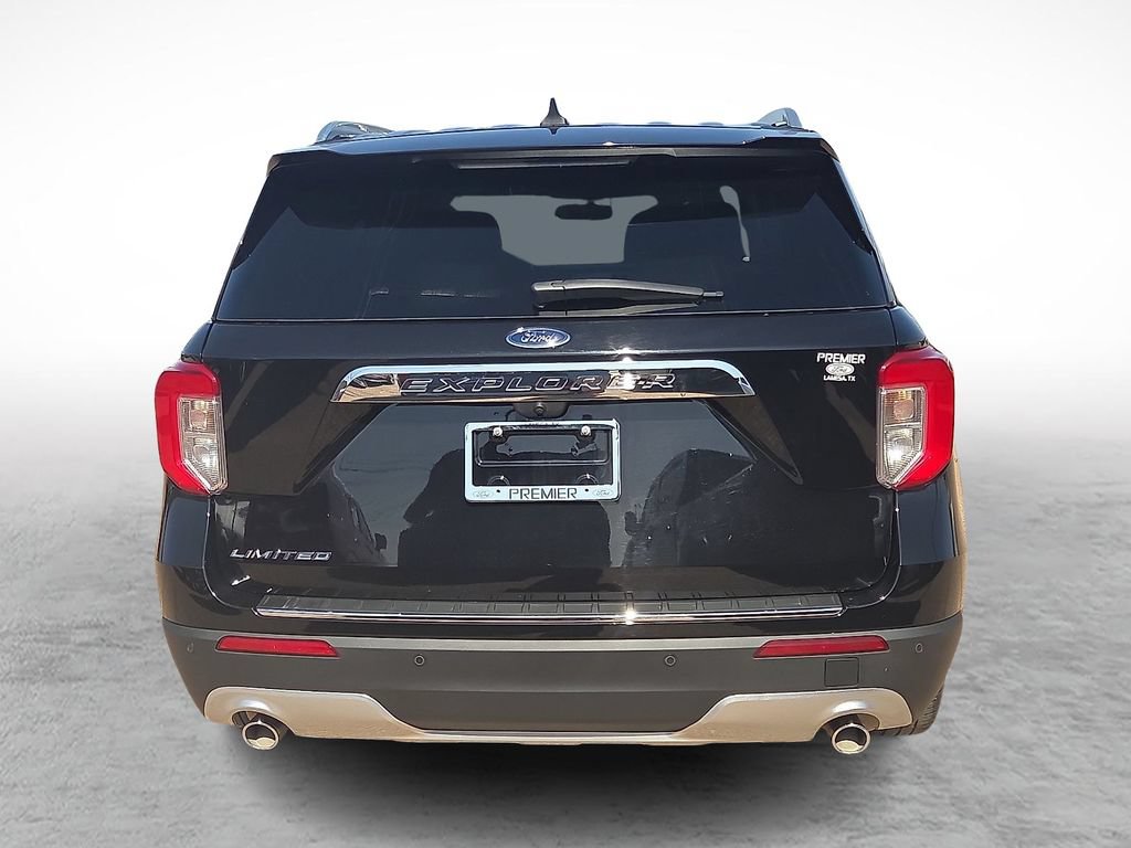 Used 2023 Ford Explorer Limited w/ Equipment Group 301A RWD image 9