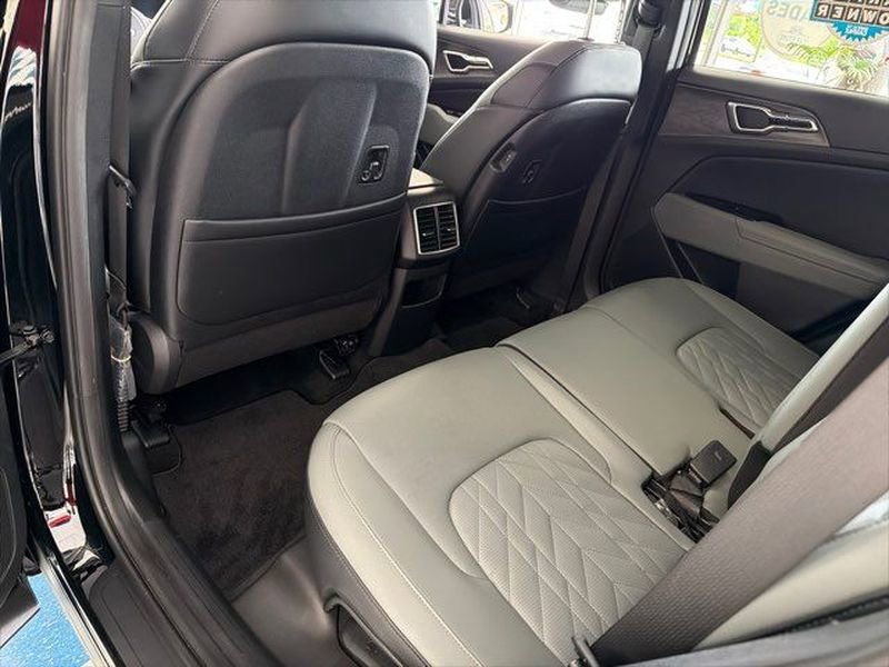 Used 2023 Kia Sportage X-Line w/ X-Line Premium Package AWD/4WD image 10