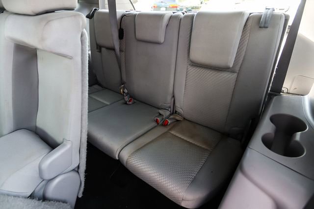 Used 2014 Toyota Highlander LE AWD/4WD image 39