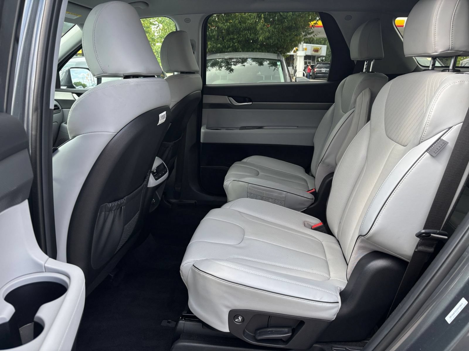 Used 2025 Hyundai Palisade SEL FWD image 28