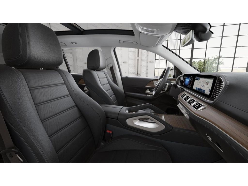 New 2026 Mercedes-Benz GLS 450 4MATIC image 4
