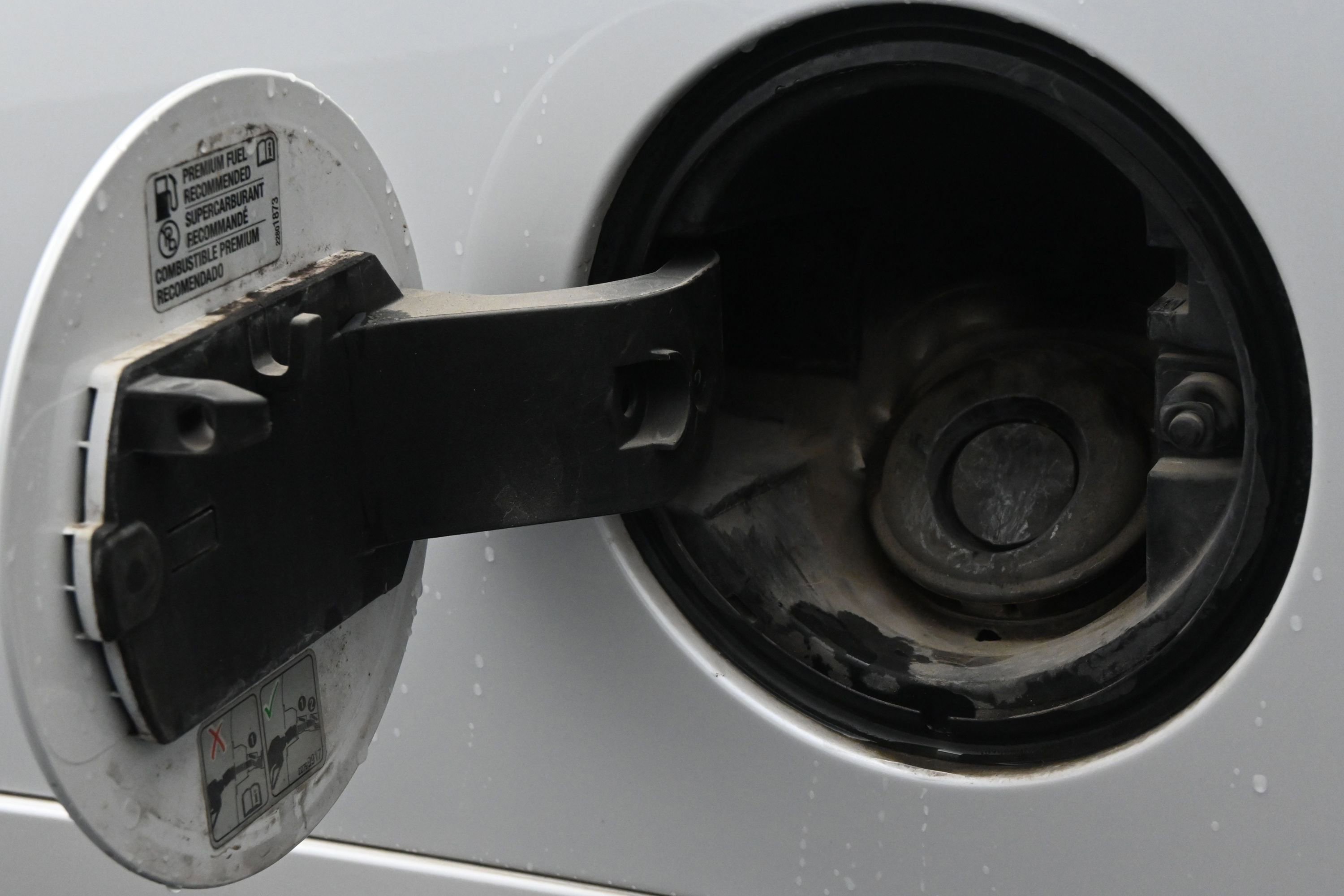 Used 2016 Cadillac Escalade ESV Platinum AWD/4WD image 11