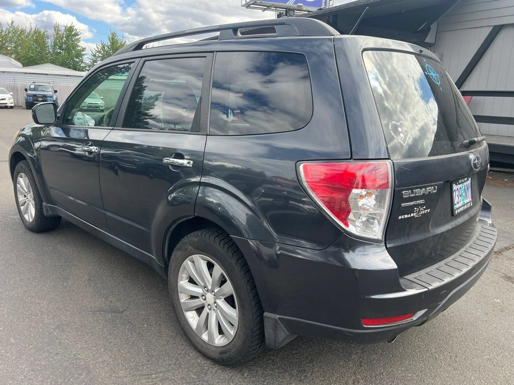 Used 2012 Subaru Forester 2.5X Limited AWD/4WD image 5