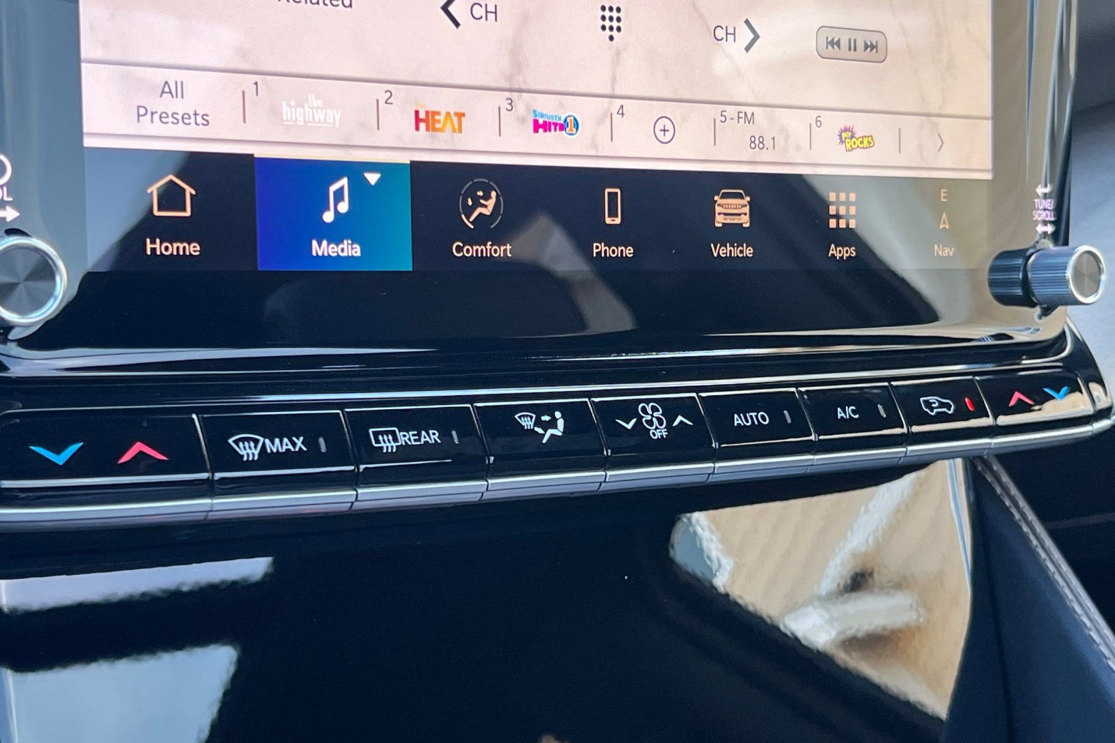 New 2026 Jeep Grand Wagoneer Limited image 21